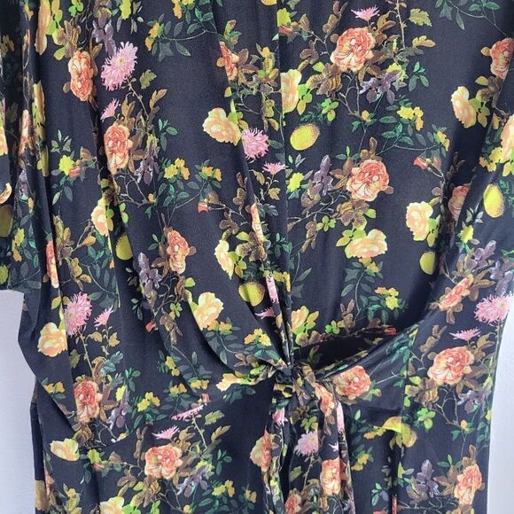 Banana Republic Floral Rayon Blouse with Side Tie Details - Picture 3 of 8